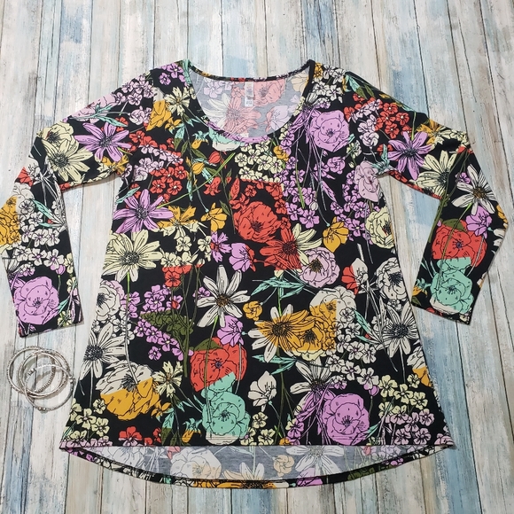 LuLaRoe Tops - LulaRoe Top.
